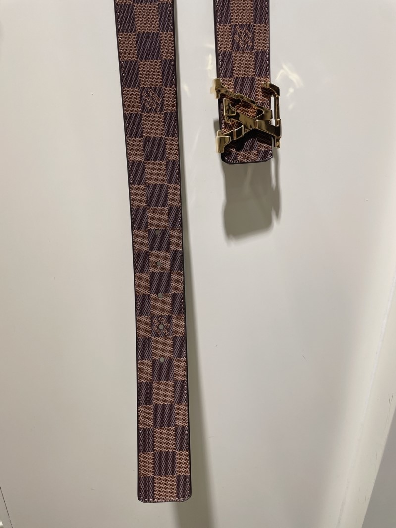 l0vis Vvtt0n belts